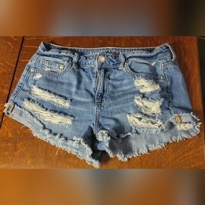 American Eagel, size 4, blue jeans distressed shorts